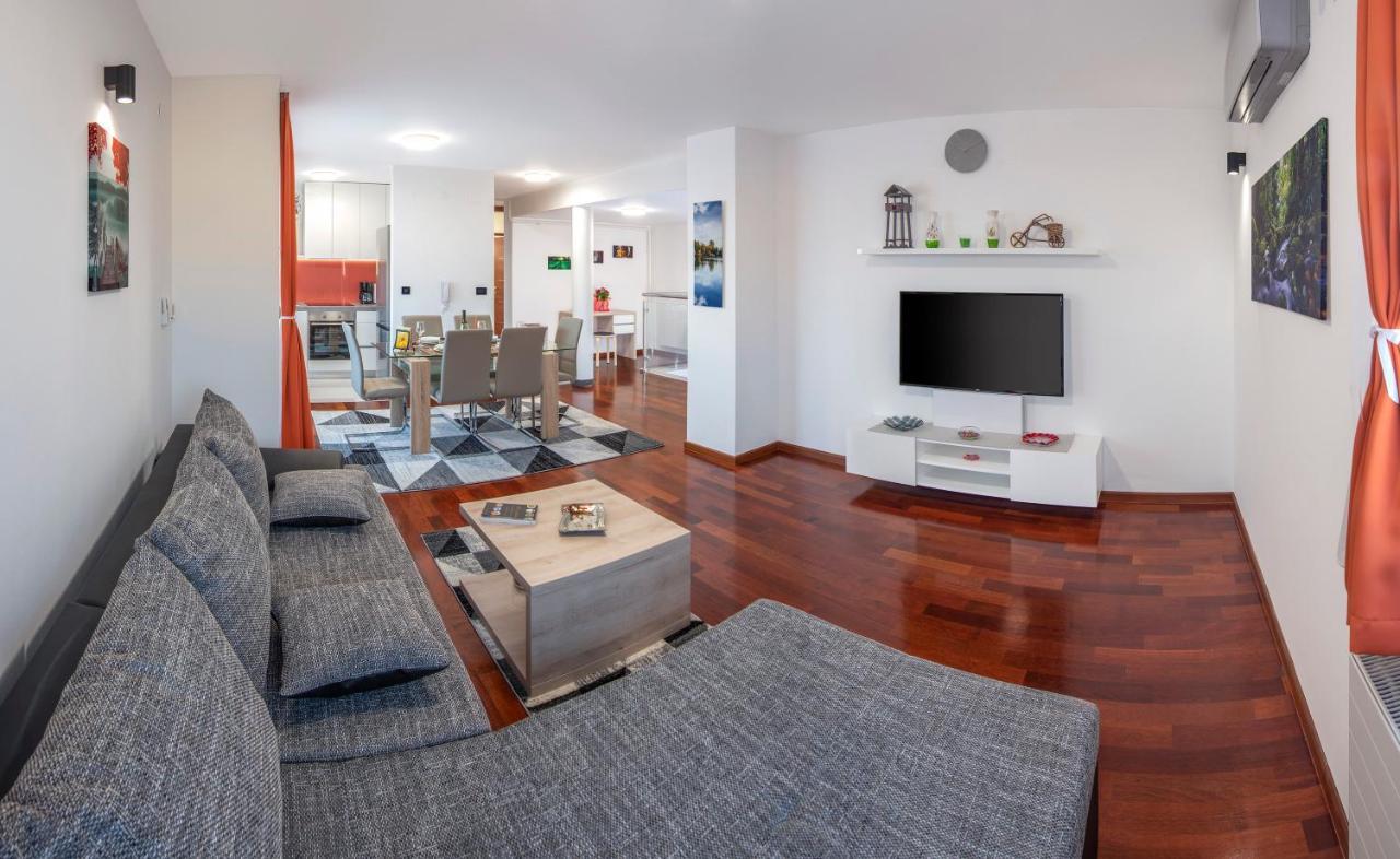 Ratkajec Luxury Apartments Varaždin Esterno foto